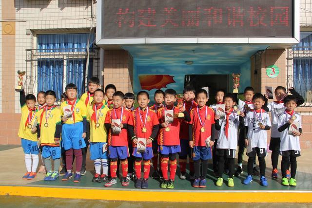 三镇迎战津门虎：首发揭晓 卡迪斯等出场